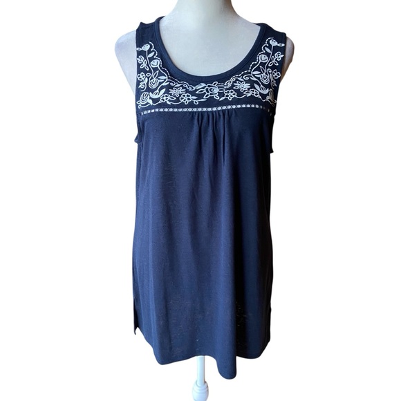 Market & Spruce Adelisa Embroidered Linen Knit Tank Size M Navy White Sleeveless - Picture 6 of 15